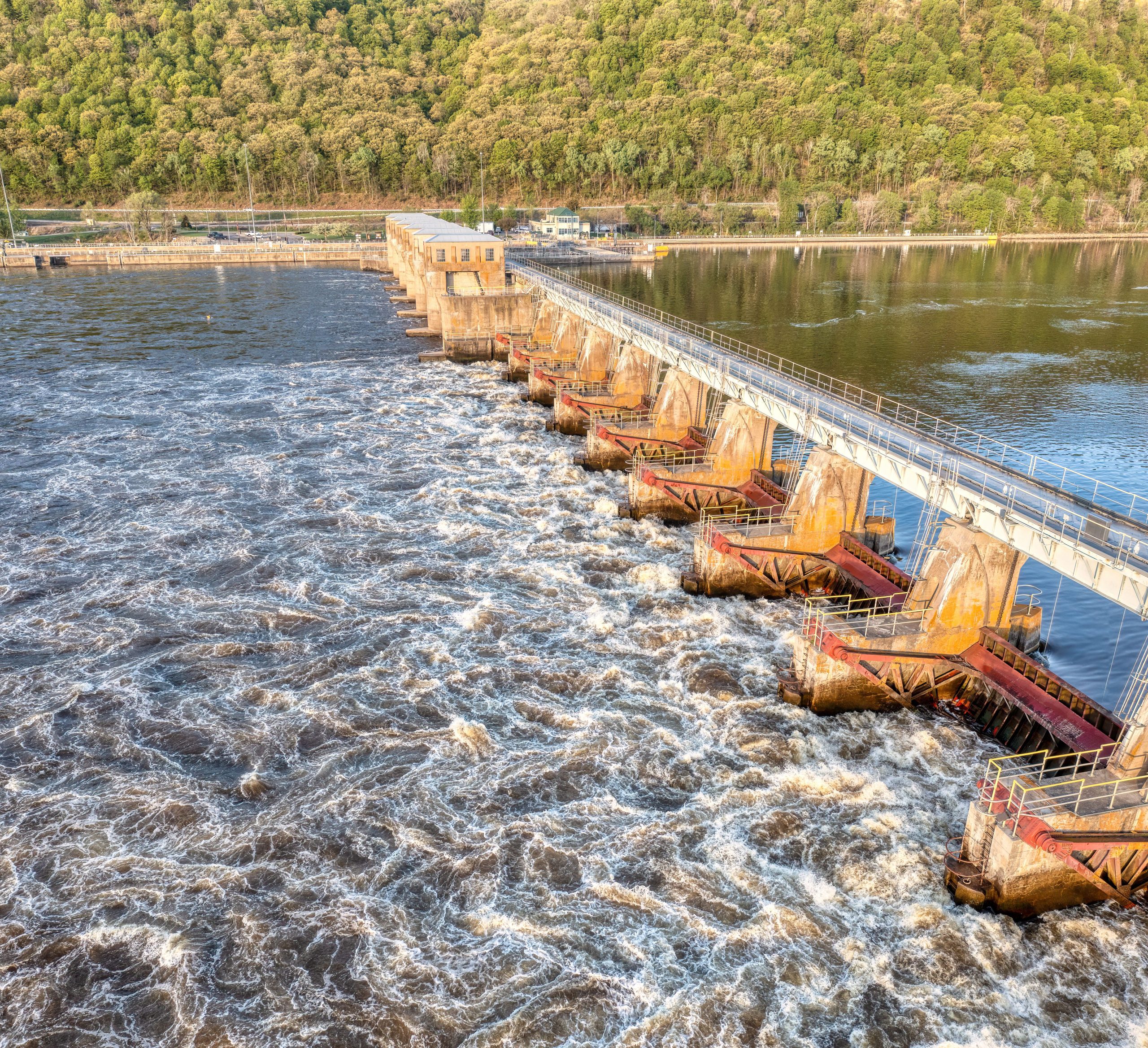 Flood gates on river dam - hydraulic control structure modeled in HEC-RAS